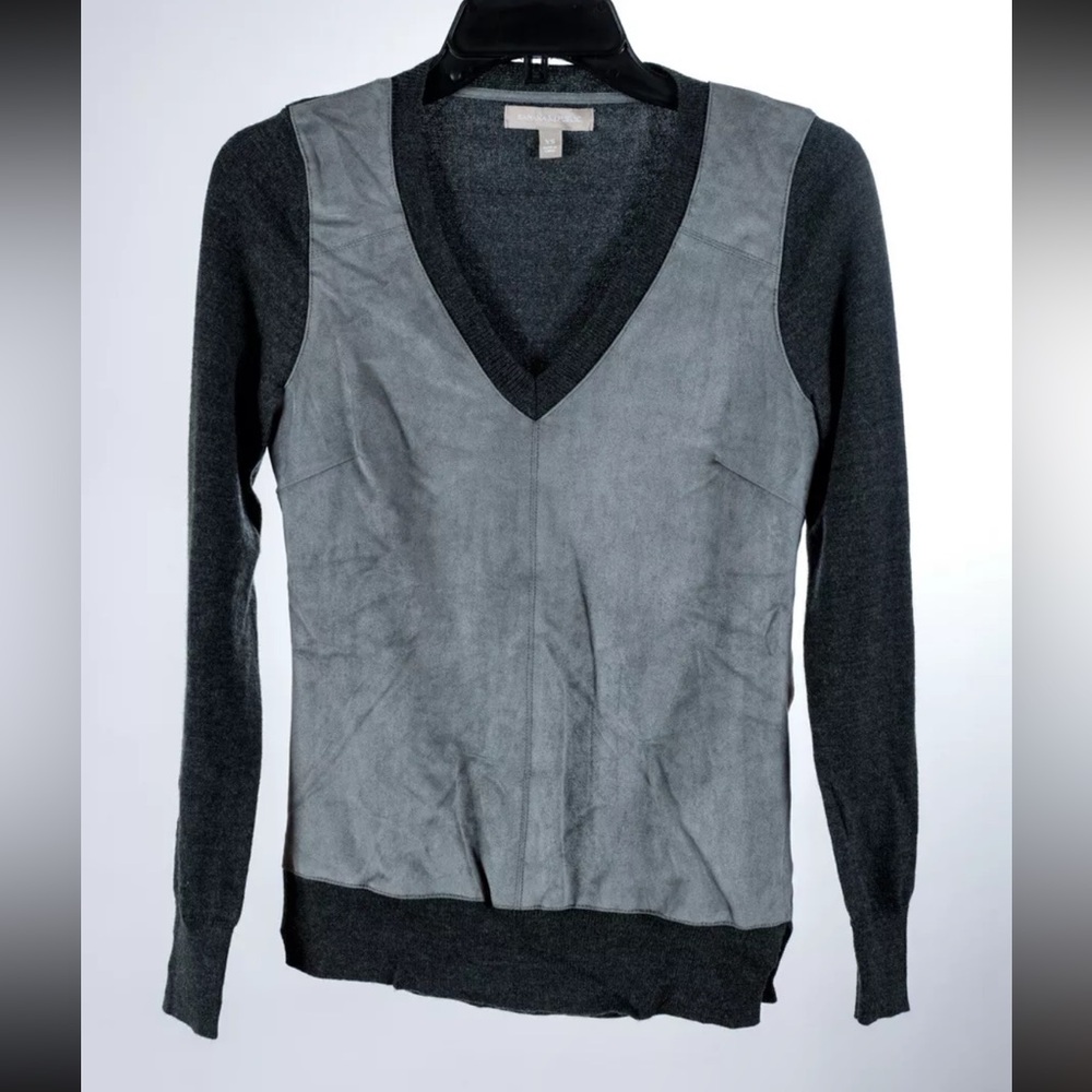 Banana Republic Women’s Sweater XS Gray Long Sleeve V Neck Pullover Wool Blend